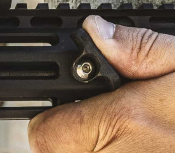 MDT  M-LOK Adjustable Thumb Rest